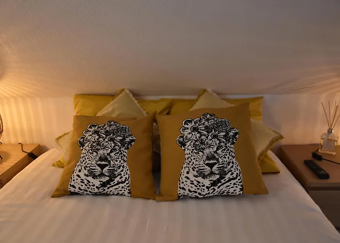 Les Demoiselles Bed and Breakfast