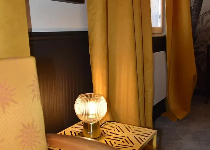 Les Demoiselles Bed and Breakfast Ονφλέρ